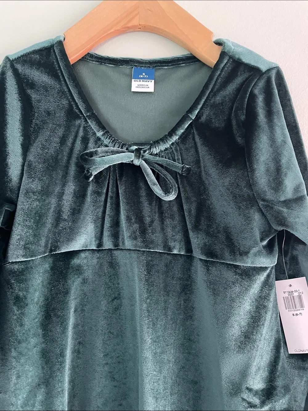 NWT Girls' Velvet Long-Sleeve Dress - Forest Green size 6-7